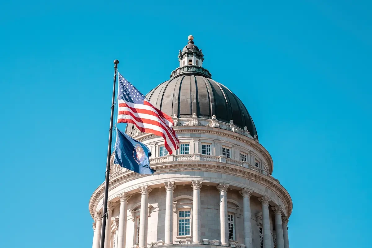closeup of top of Utah Capitol
