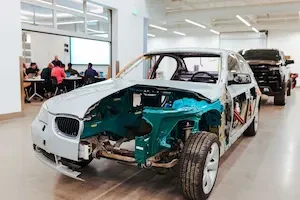 Allstate Trains Adjusters on Vehicle Technology in New Dallas Auto Lab