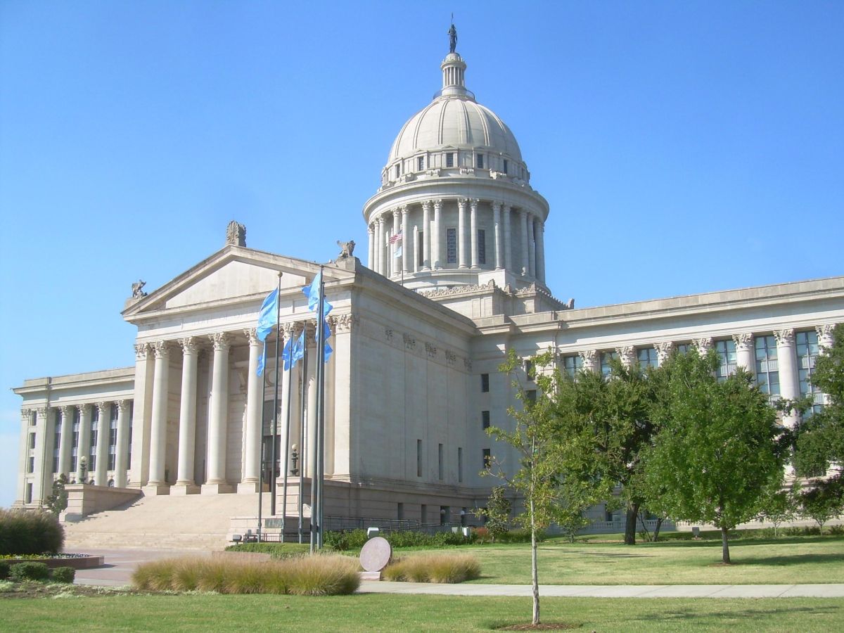 Oklahoma-auto-repair-bill-storage-fees-2024