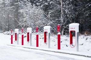 Tesla-Supercharger-cold-weather-Chicago