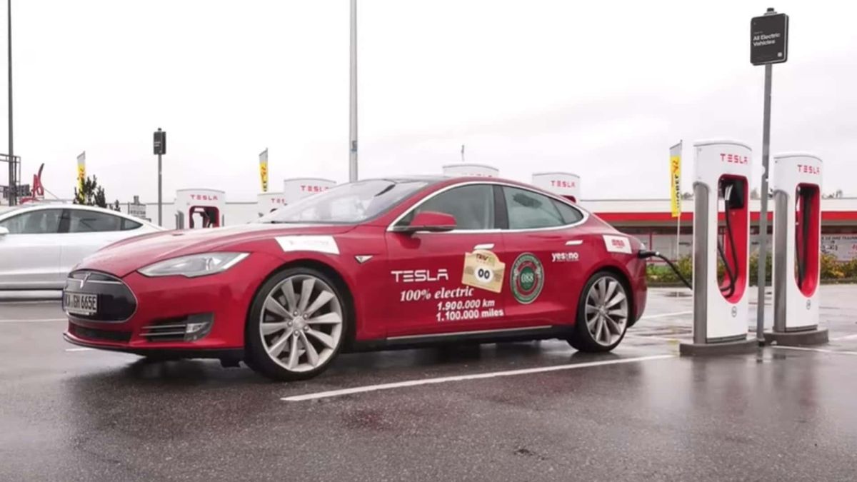 high-mileage-Tesla-Model-S