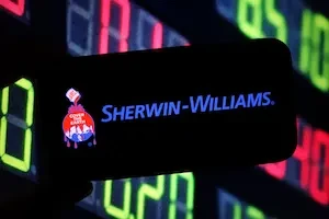 Sherwin-Williams Automotive Refinish Sales Rise as Company Posts Higher Q2 Earnings 