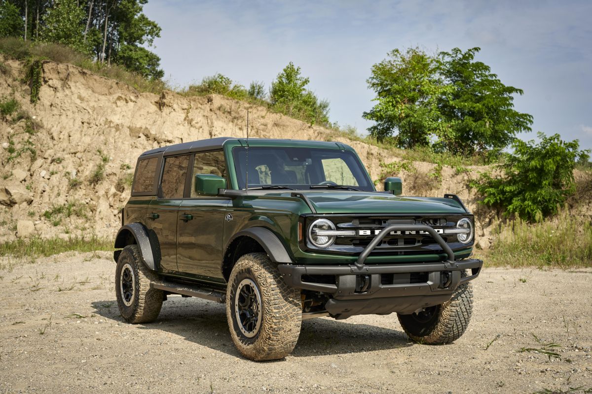 Ford-Bronco-Maverick-battery-recall
