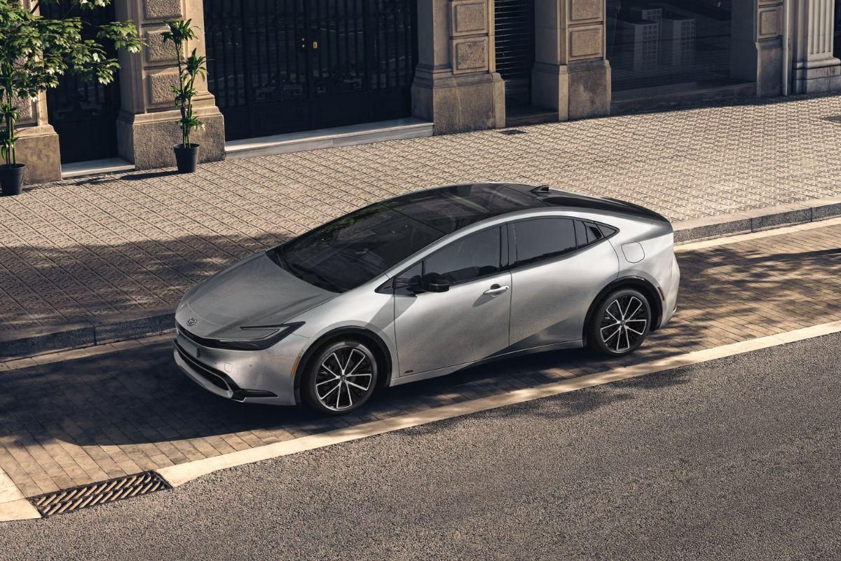 IIHS-Top-Safety-Picks-awards-2025