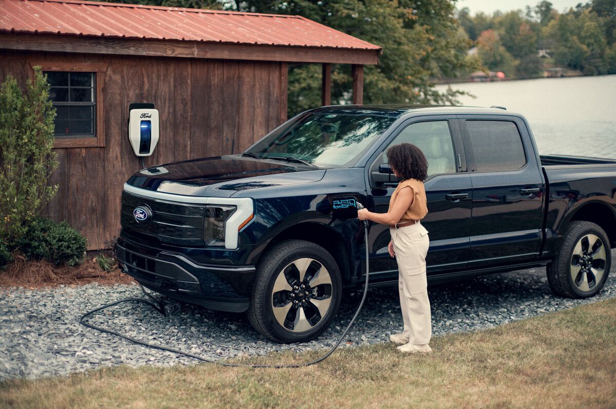 August-2025-new-vehicle-sales-manufacturer