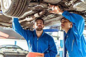 collision-shop-training-program-school-communication