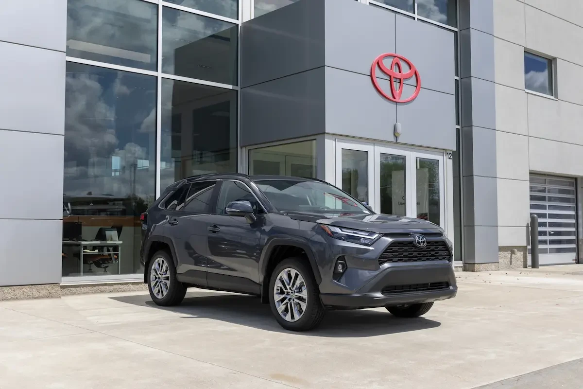 Toyota RAV4 Kentucky Production, Honda-QuantumScape Battery Deal, and Jeep Wrangler Fire Recall
