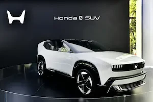 A white Honda 0 SUV