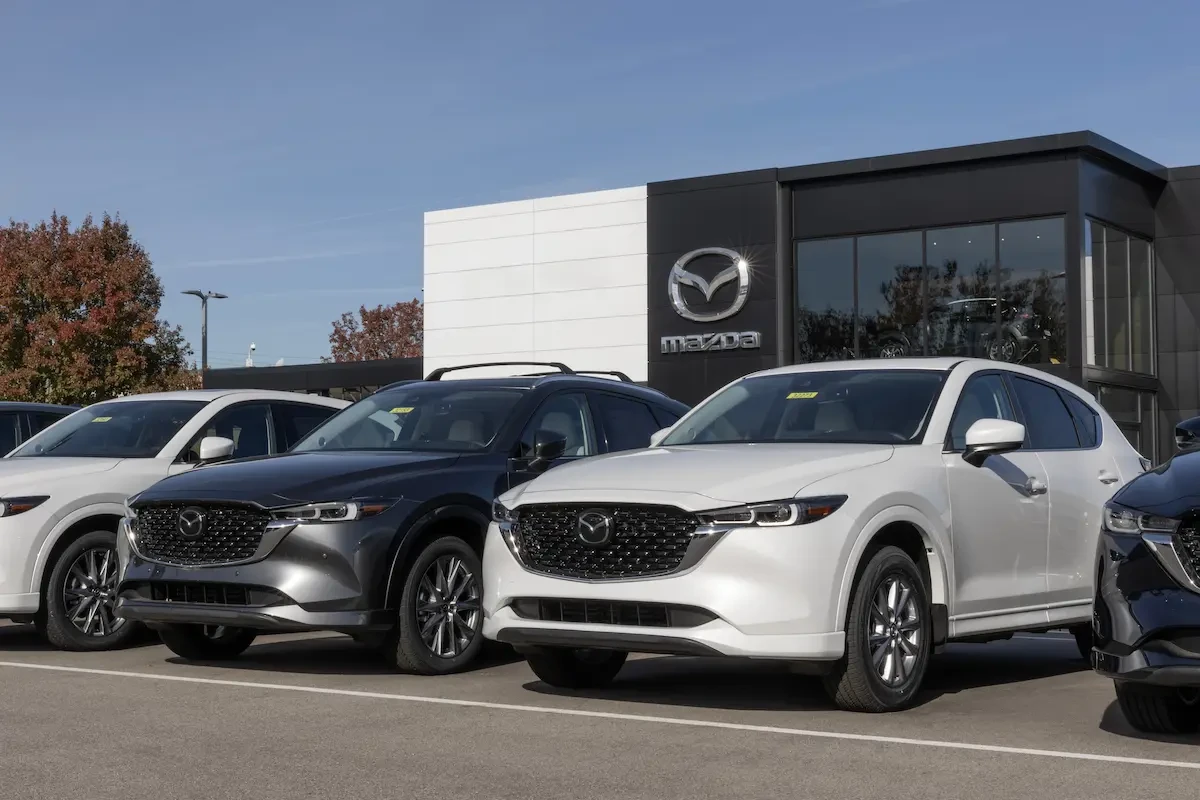 Mazdas in a dealership lot
