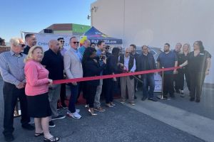 Fix-Auto-Chino-CA-ribbon-cutting-grand-opening