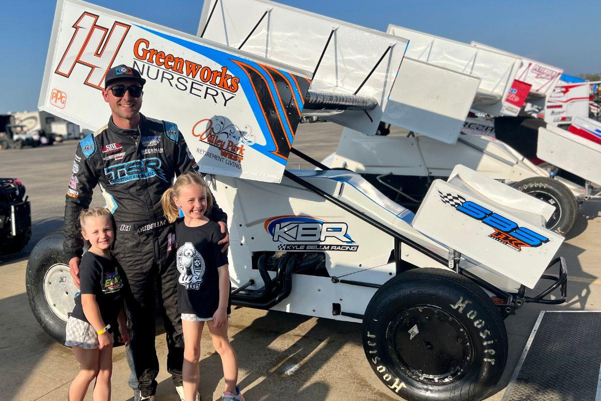 Kyle Bellm and daughters web