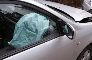 Federal Bill Would Require Used-Vehicle Sellers to Disclose Missing or Disabled Airbags
