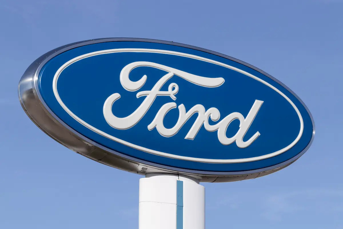 Ford On Target SRS Guidance, a Range Rover Camera Recall, and a Land Cruiser Fuel Leak Recall
