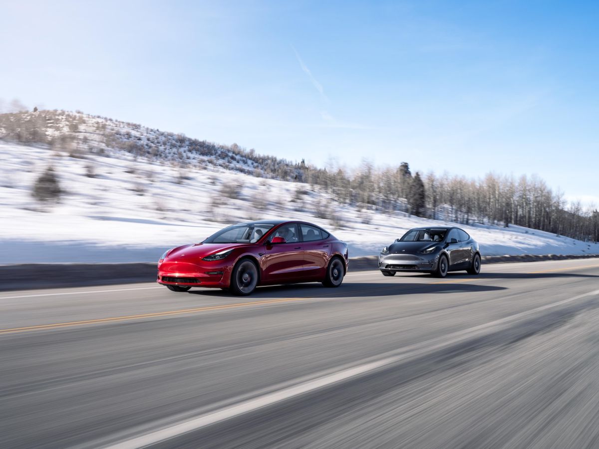 Tesla-Autopilot-recall-software-update