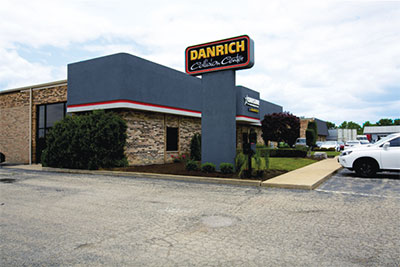 Car-O-Liner-CARSTAR-DANRICH-IL