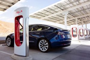 Tesla-Supercharger-network-Ford-GM-VW-Porsche-Audi-Scout-SAE