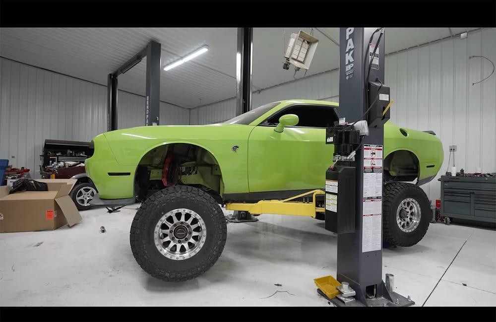 Dodge Challenger Hellcat Transformed Into Off-Road Machine