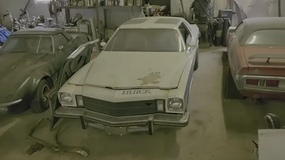 auto-archaeology-barn-finds-full-lineup