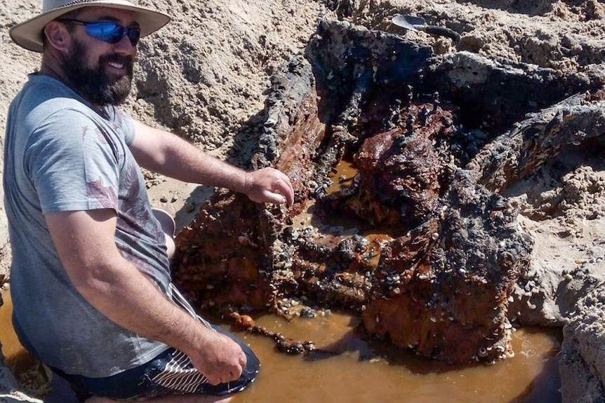 beach find wwii car