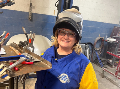 woman-with-welding-mask