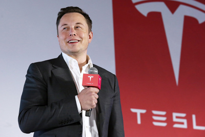 Elon-Musk-on-stage