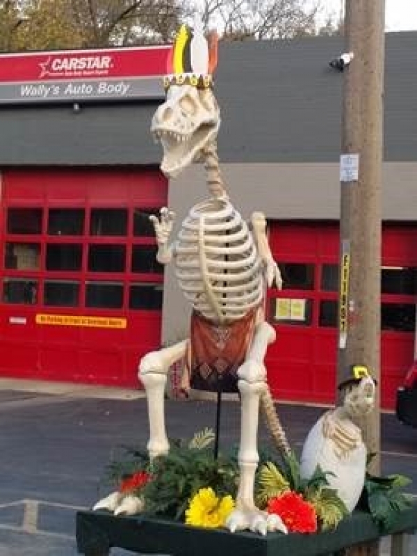 CARSTAR Wally’s Auto Body in Des Plaines, IL, Brings Prehistoric Fun to the Body Shop