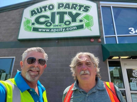 Auto Parts City in Gurnee, IL, owned by Larry Brosten, right, was among the shops Vince Edivan, left, visited during ARA’s Summer Road Trip.