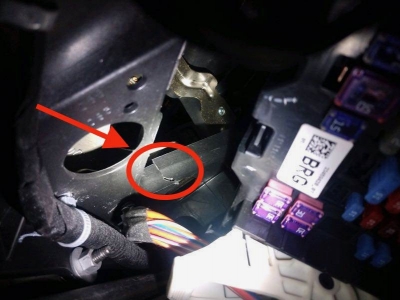 An Illinois shop conducting safety inspections called for by the automaker found a broken dash carrier in a vehicle involved in a low-speed collision.