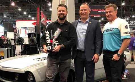 Winner of the Glasurit Best Paint Award Jesse Greening, owner of Greening Auto Company (left), with BASF Marketing Director Dan Bihlmeyer (middle), and award judge Chip Foose (right).