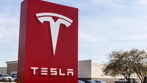 Are 10,000 Tesla Jobs Facing the Axe? Musk&#039;s Firm Begins Layoffs